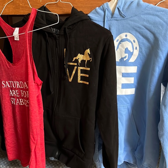 Horse lovers! Youth XL-adult medium. Tanks/sweatshirts/Tees/riding shirt/scarf. - Picture 2 of 6